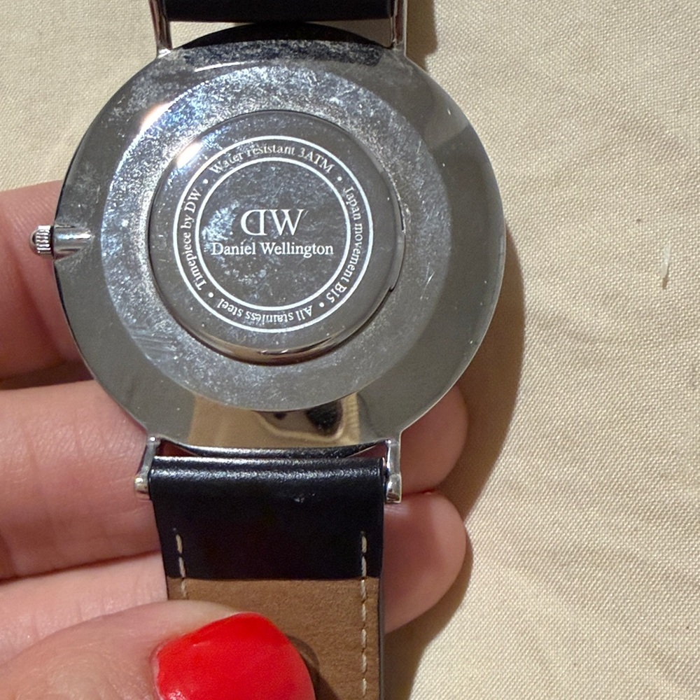Daniel Wellington Classic Black and White Watch - Picture 8 of 8
